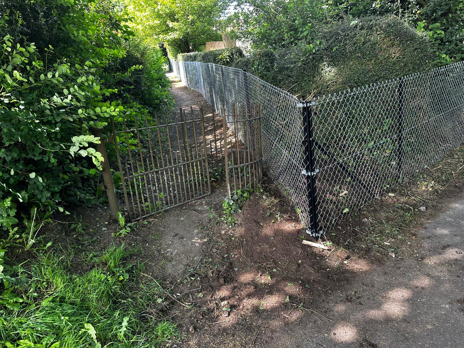 Garden fencing project completed in Somerset